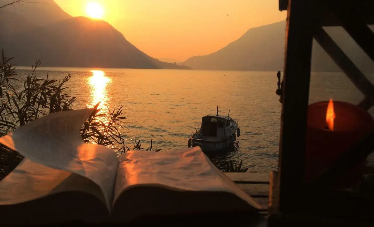 The Writer'S Nest Waterfront Villa By Rent All Como Faggeto Lario Italy
