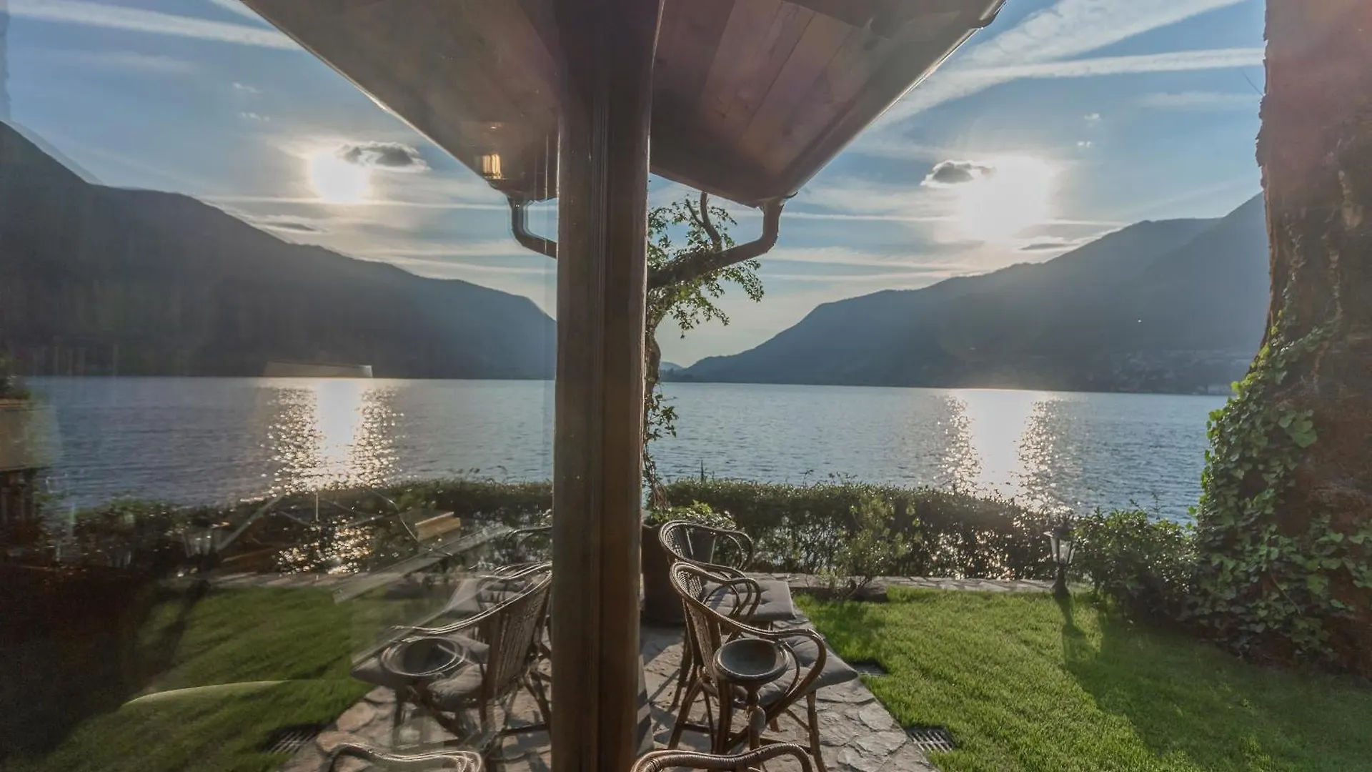 The Writer'S Nest Waterfront Villa By Rent All Como Faggeto Lario
