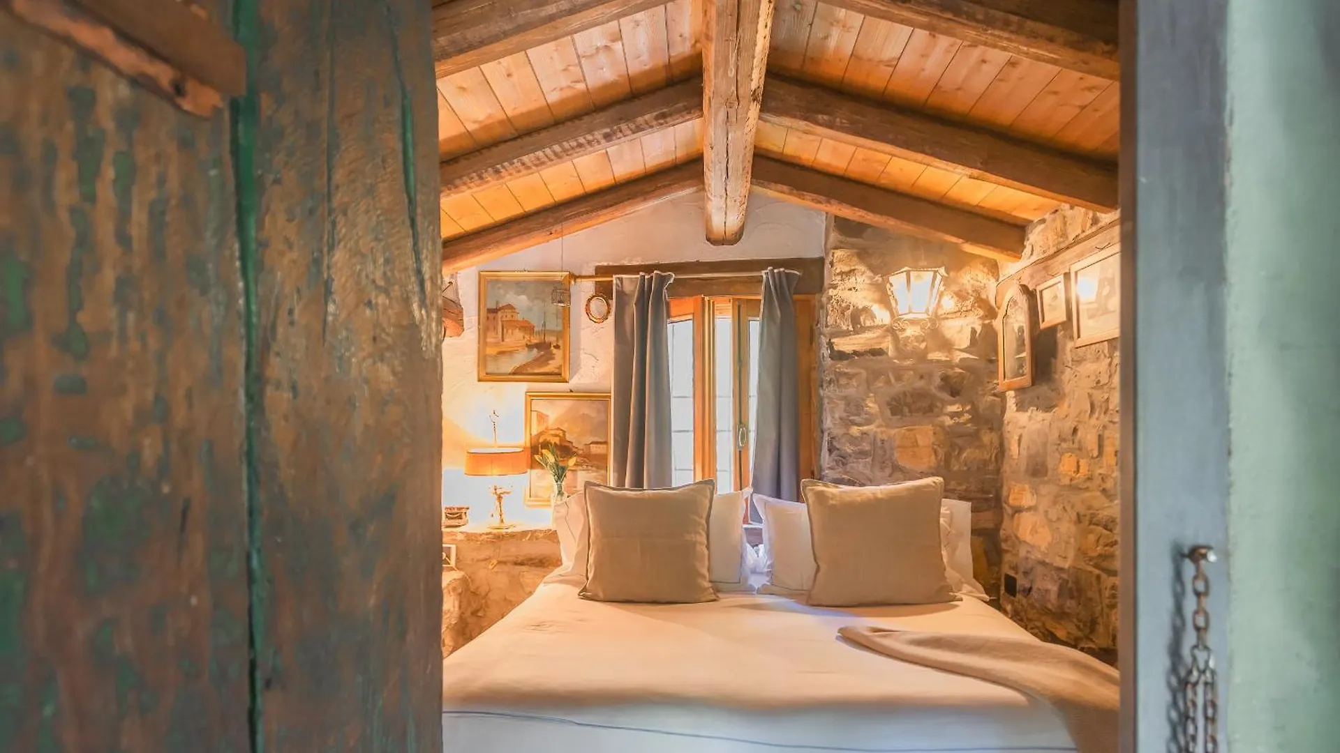 The Writer'S Nest Waterfront Villa By Rent All Como Faggeto Lario