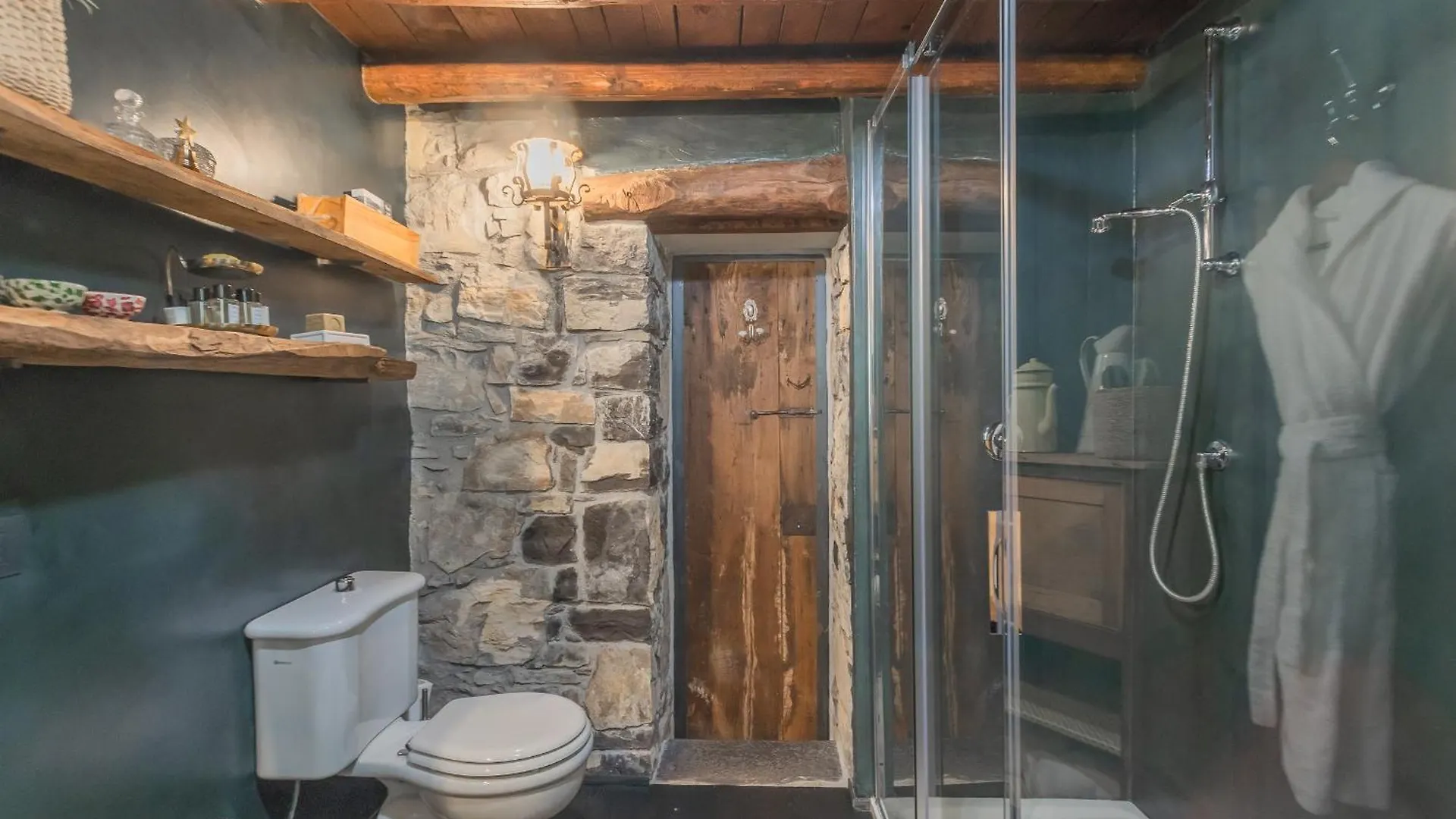 The Writer'S Nest Waterfront Villa By Rent All Como Faggeto Lario