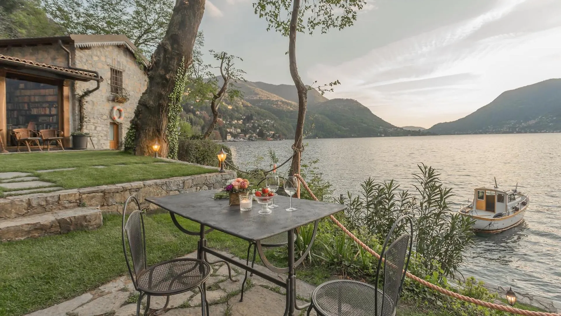 The Writer'S Nest Waterfront Villa By Rent All Como Faggeto Lario