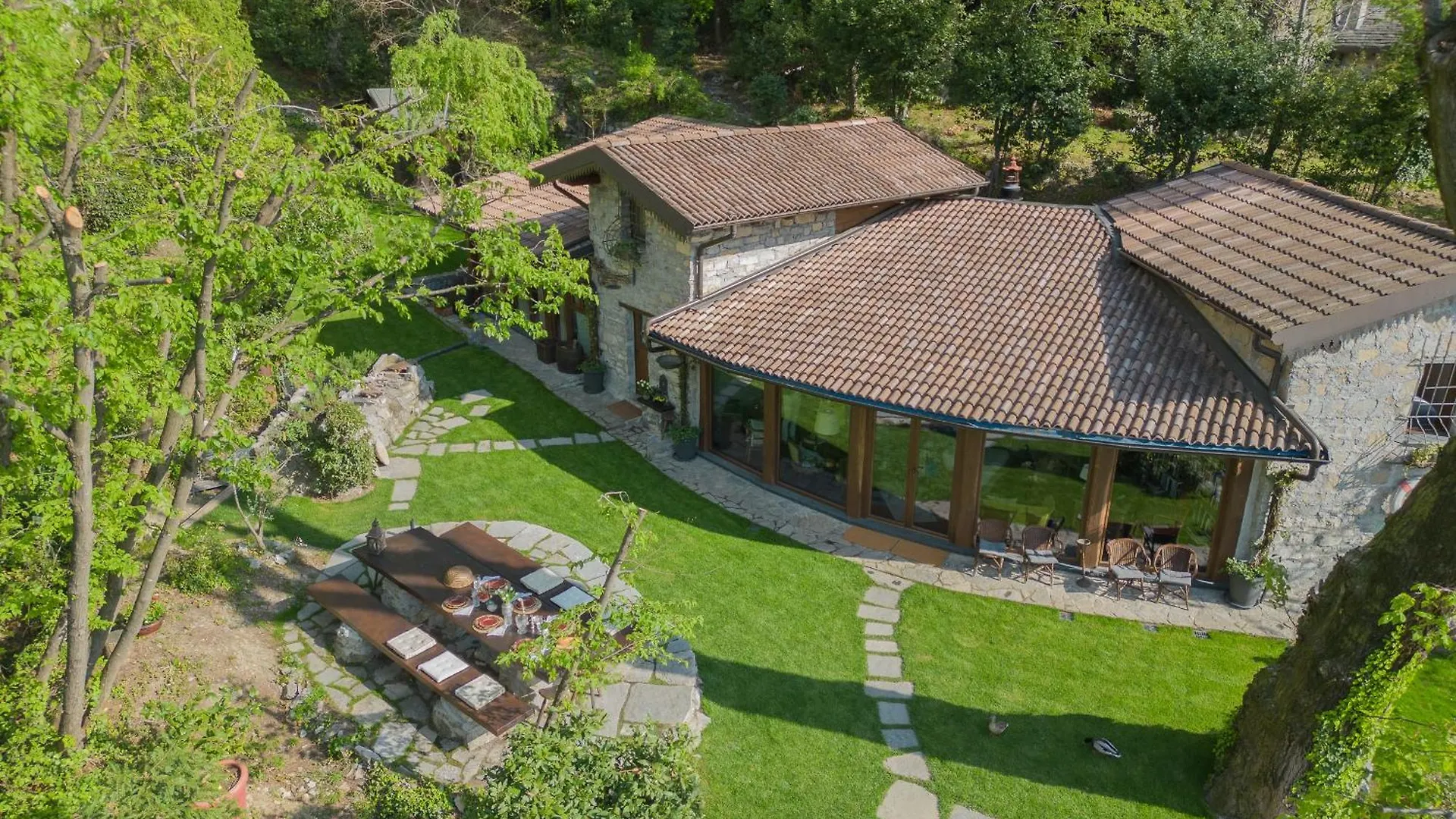 The Writer'S Nest Waterfront Villa By Rent All Como Faggeto Lario